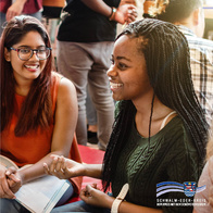 Gruppe Jugendlicher Gruppe Jugendlicher