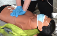 Reanimationsübung an einem Phantom - Reiner Zirzow Reanimationsübung an einem Phantom - Reiner Zirzow