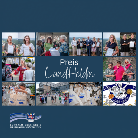 Die Grafik trägt den Titel „Preis LandHeldin“. Auf blauem Hintergrund sind mehrere Fotos einer Veranstaltung angeordnet. Zu sehen sind Frauen, die Urkunden halten, sich austauschen und gemeinsam für Gruppenfotos posieren. Weitere Bilder zeigen Gespräche, eine größere Besuchergruppe im Innenhof sowie Stofftaschen mit der Aufschrift „LandHeldin“.